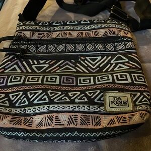 Dakine Geometric Crossbody Bag in Black and Pink